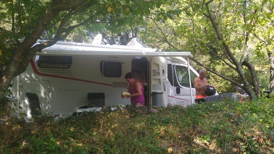 Aire camping-car à Corbès (30140) - Photo 2